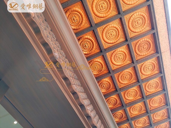 真銅門真的不會(huì)生銹嗎？佛山南海銅門廠家愛唯銅藝專業(yè)老師傅為您解答